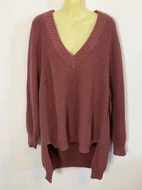 Express Mauve V-Neck Ribbed Sweater